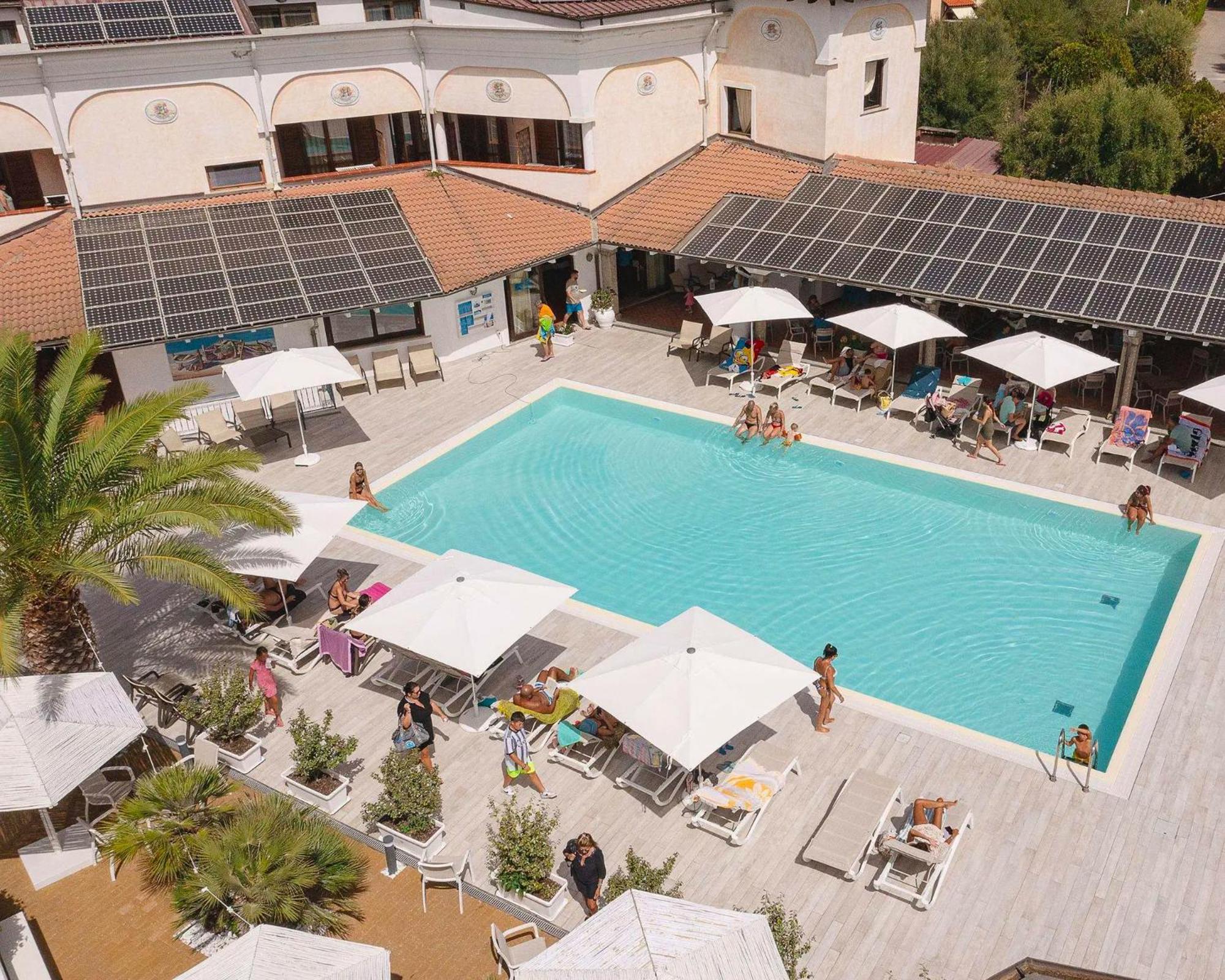 فندق Zeta Club San Teodoro Le Rose المظهر الخارجي الصورة